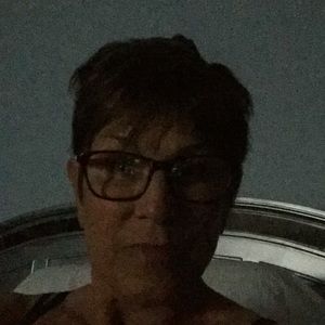 Meet your Posher, Carrie